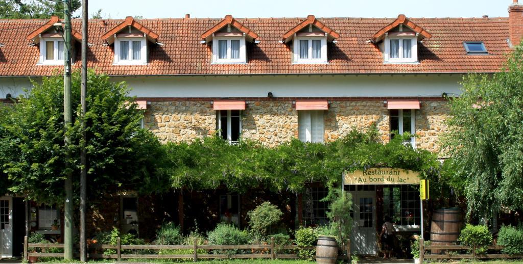فندق Saint-Rémy-lès-Chevreuseفي  Au Bord Du Lac المظهر الخارجي الصورة